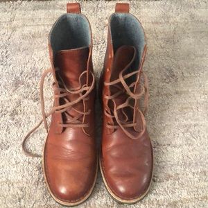 Clarks Originals Laced Boots